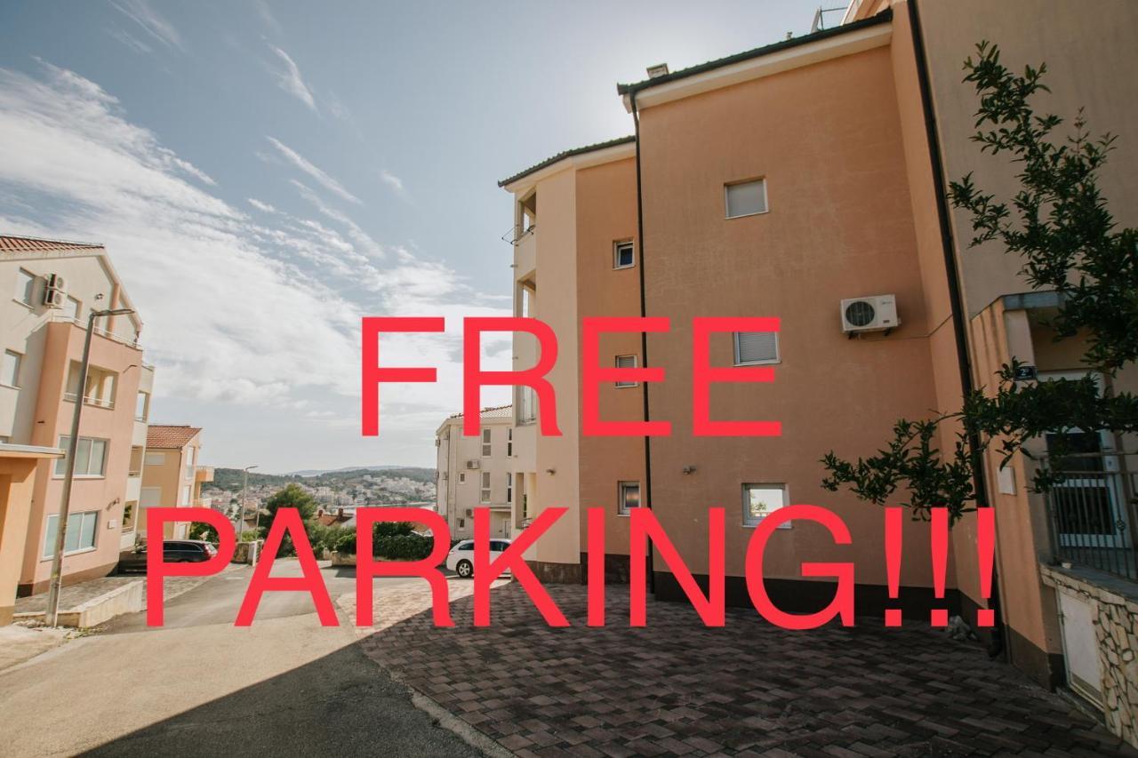 Apartman Sunny Apartment Trogir Exterior foto