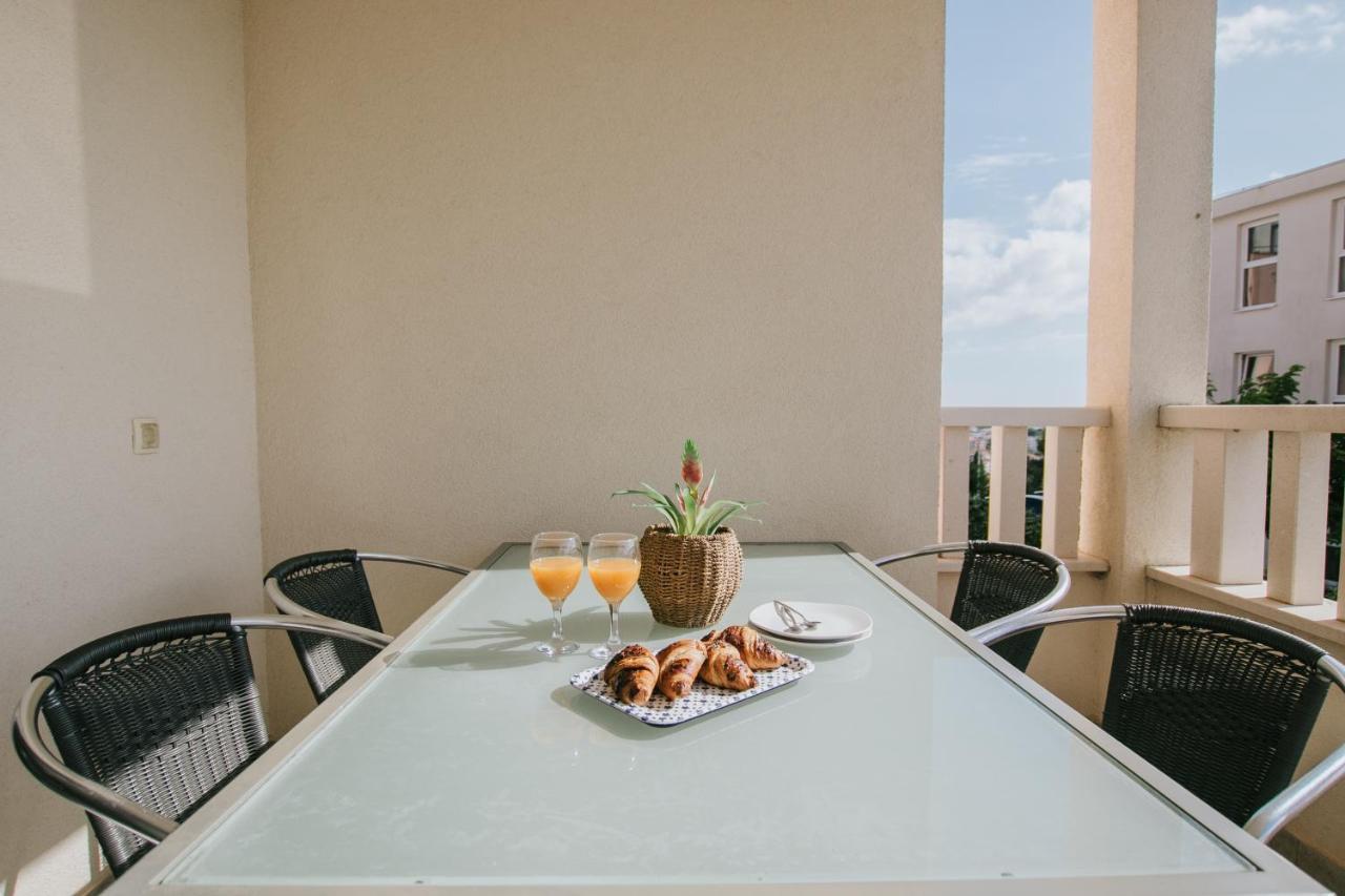 Apartman Sunny Apartment Trogir Exterior foto