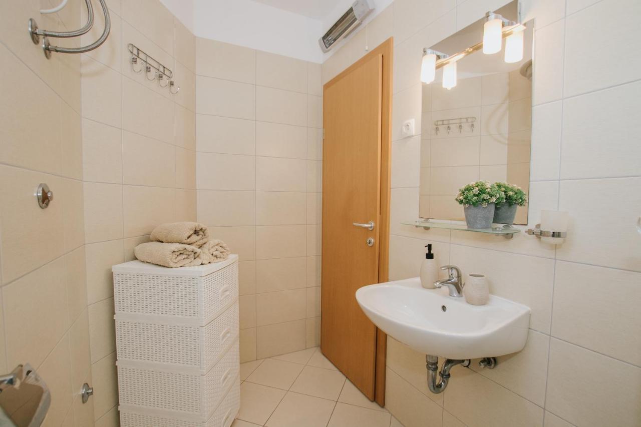 Apartman Sunny Apartment Trogir Exterior foto