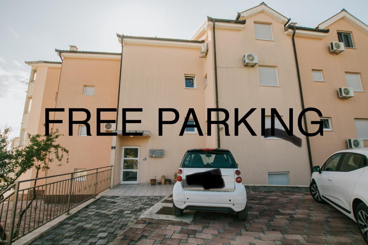 Apartman Sunny Apartment Trogir Exterior foto